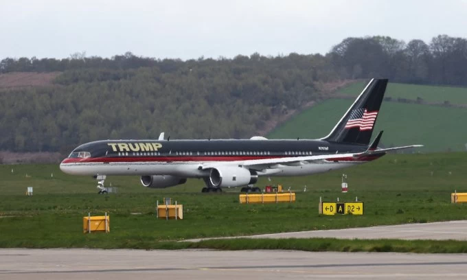 Máy bay của ông Trump va chạm tại sân bay Mỹ